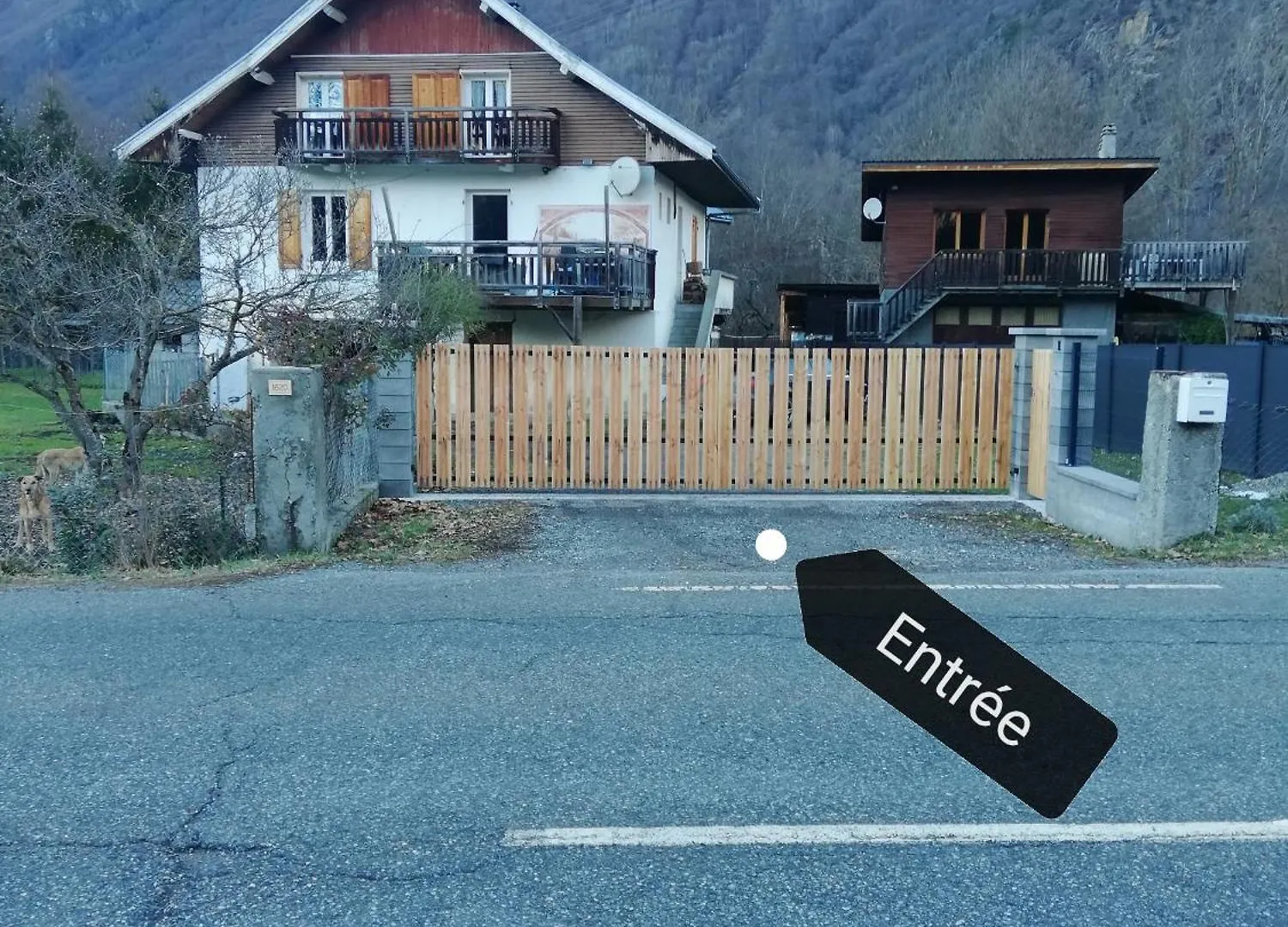 Appartement Pour 4Prs Dans Maison Individuelle 알레몽