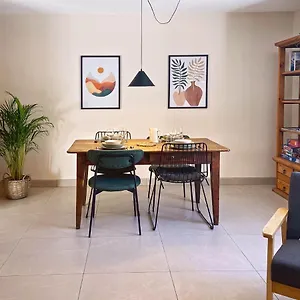 Le Perche - 3 Etoiles Spacieux Et Chaleureux A Appartement